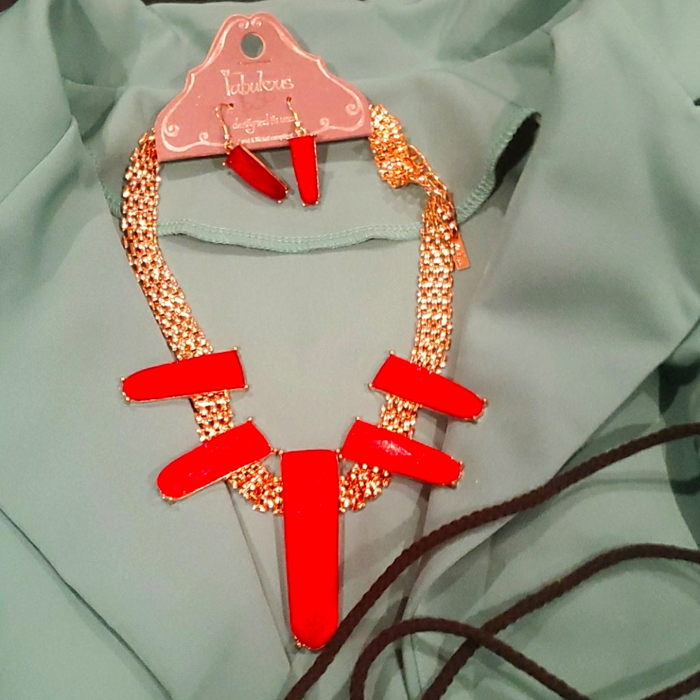 Necklace - Picture 2 of 4